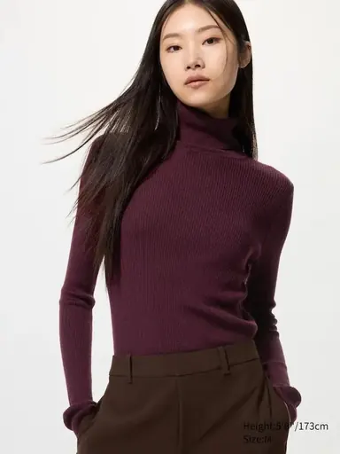 Uniqlo Women Merino Ribbed Turtle Neck Sweater Wine
